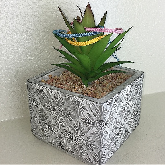 💐3 Piece Set Handmade Chinese Knotting Bracelet - Picture 1 of 8